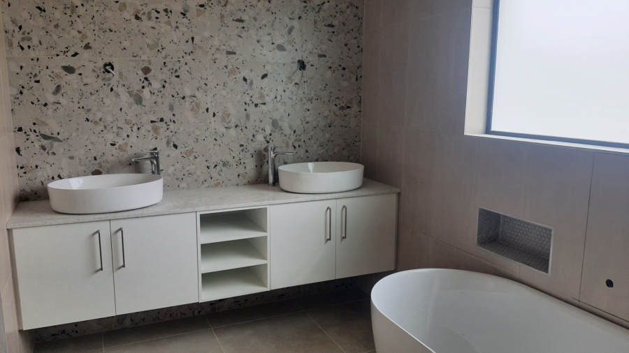 3 Bedroom Property for Sale in Sandy Point Beach Estate Western Cape